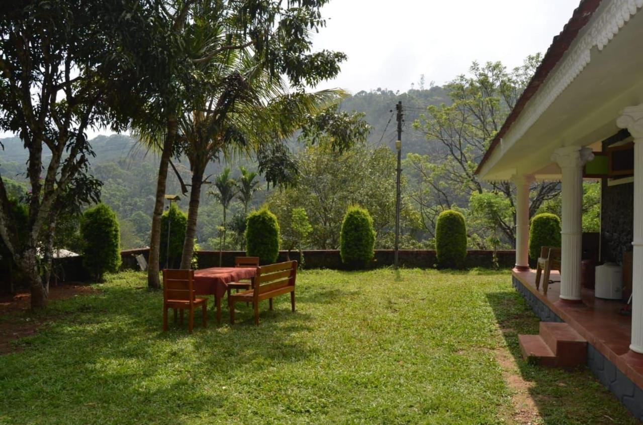 Cassells Jungle Resorts Thekkady Vandiperiyār Exteriör bild