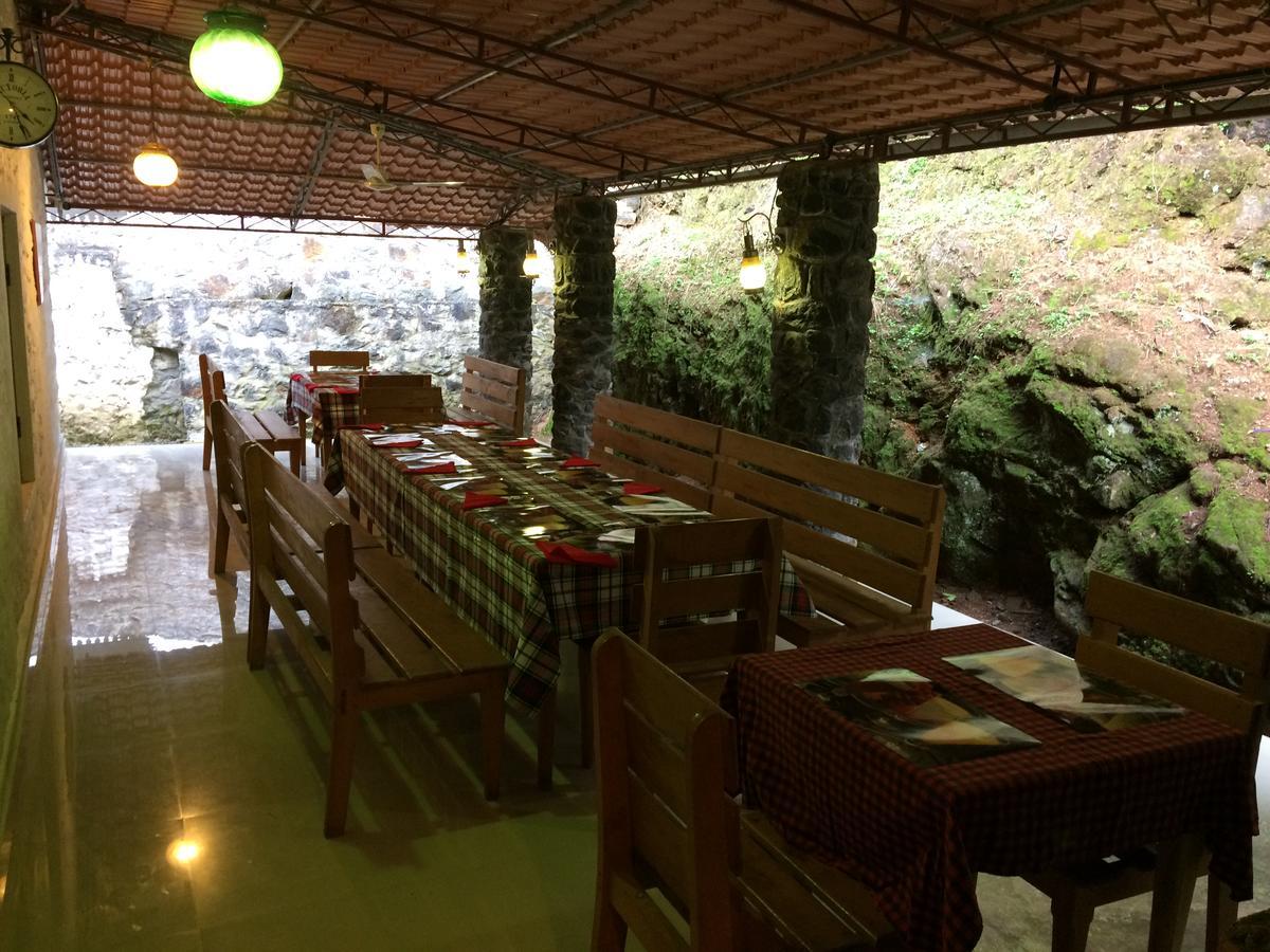 Cassells Jungle Resorts Thekkady Vandiperiyār Exteriör bild