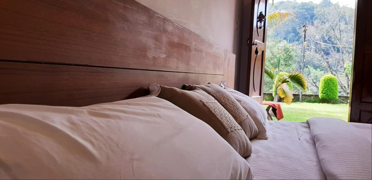 Cassells Jungle Resorts Thekkady Vandiperiyār Exteriör bild