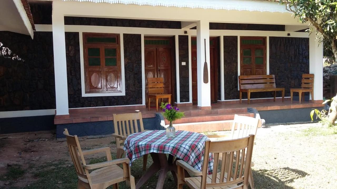 Cassells Jungle Resorts Thekkady Vandiperiyār Exteriör bild